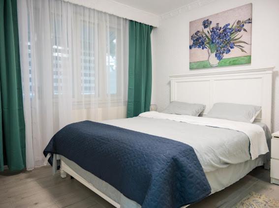 Escape Aparthotel Сучава Екстер'єр фото